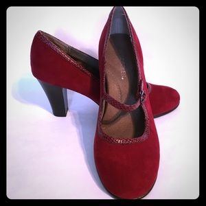 Suede Aerosole Mary Janes - great condition!